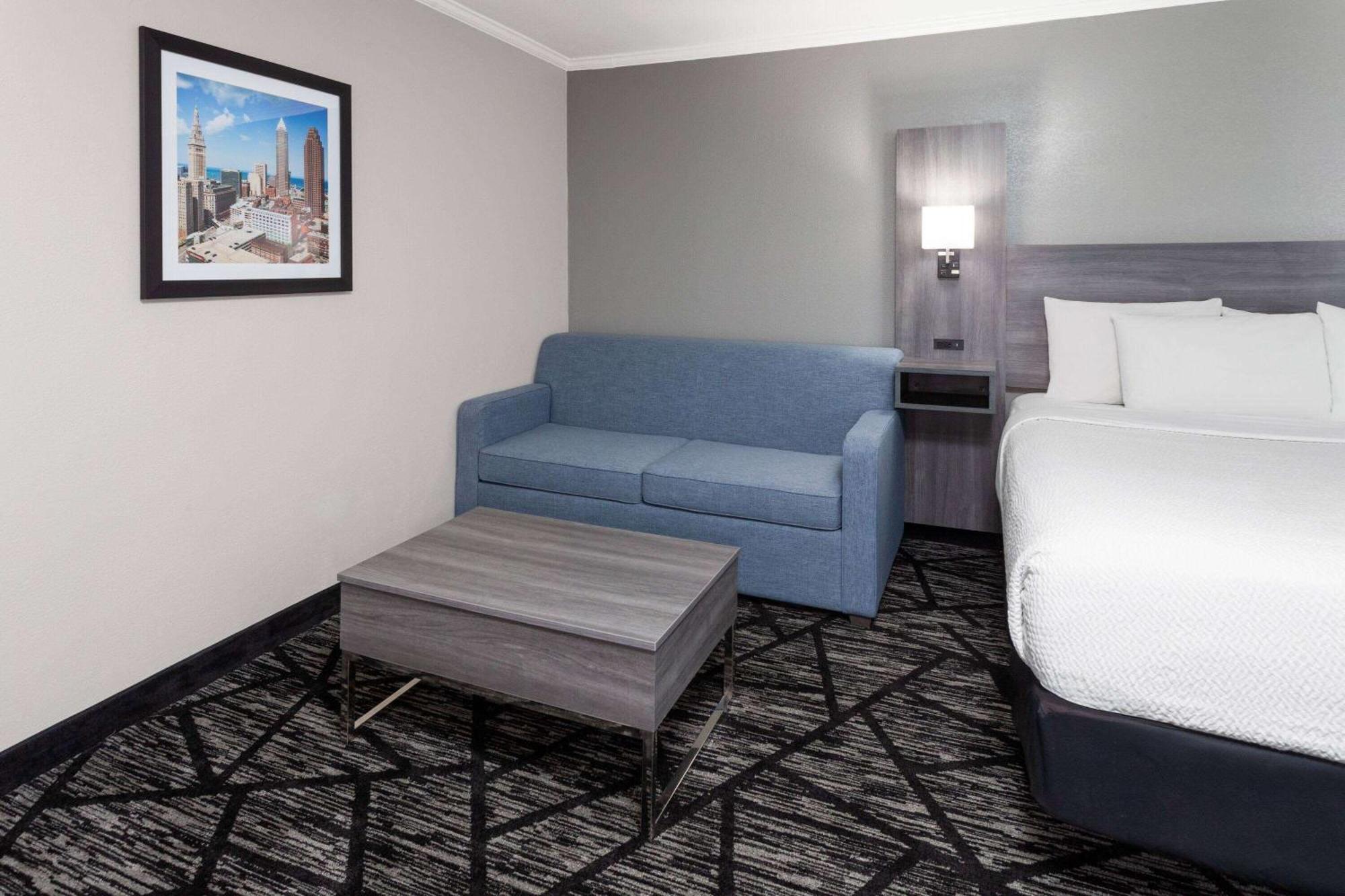 La Quinta Inn By Wyndham Cleveland Independence Exteriör bild
